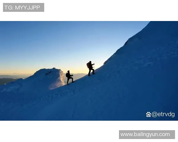 李静亲身体验分享攀岩技巧与心得助你突破自我挑战极限